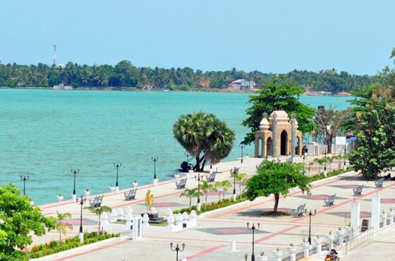 Batticaloa Gate & Mahatma Gandhi Park